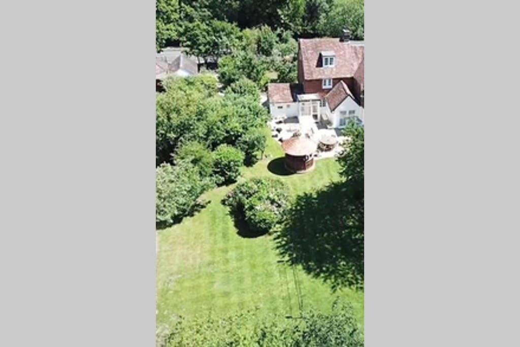 Rose Cottage Rowland's Castle Exterior foto
